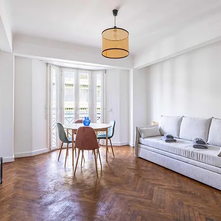 Elegance And Refinement With Ac - Cannes